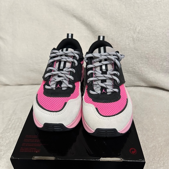 Nike Air Jordan Trunner - Picture 3 of 4